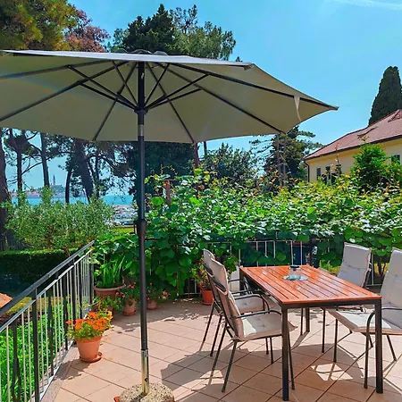 Apartment Nina Rovinj